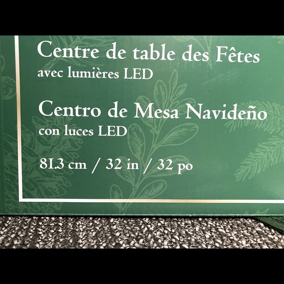 Brand new Holiday Centerpiece with LED lights, original package, never used. - Picture 7 of 7